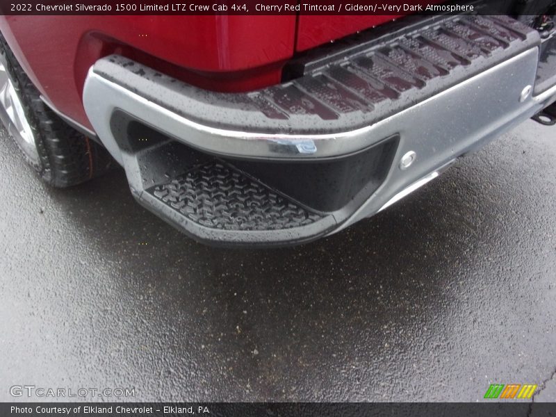 Cherry Red Tintcoat / Gideon/­Very Dark Atmosphere 2022 Chevrolet Silverado 1500 Limited LTZ Crew Cab 4x4