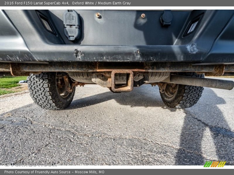 Oxford White / Medium Earth Gray 2016 Ford F150 Lariat SuperCab 4x4
