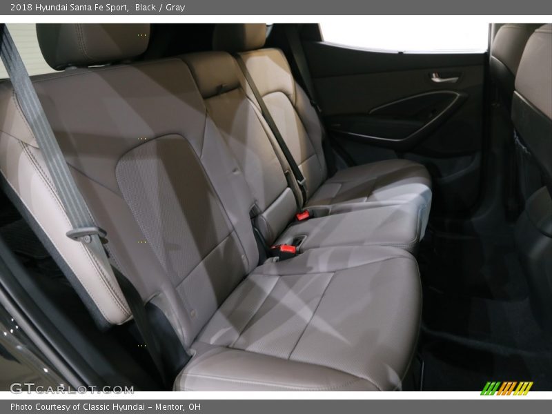 Black / Gray 2018 Hyundai Santa Fe Sport