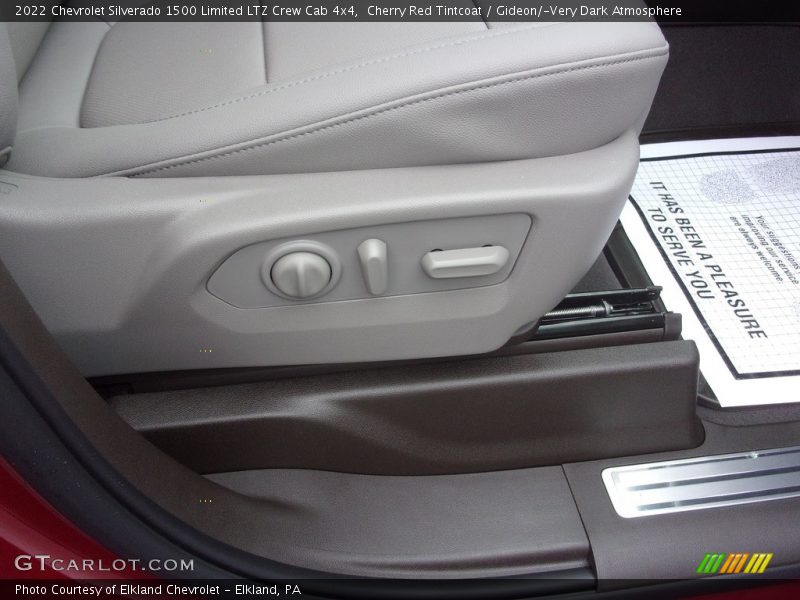Cherry Red Tintcoat / Gideon/­Very Dark Atmosphere 2022 Chevrolet Silverado 1500 Limited LTZ Crew Cab 4x4