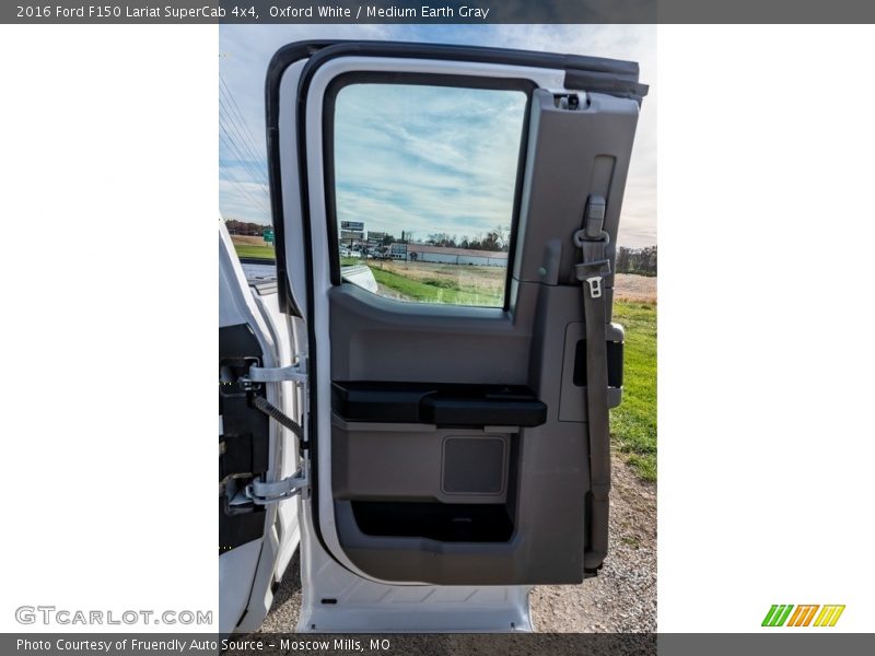 Oxford White / Medium Earth Gray 2016 Ford F150 Lariat SuperCab 4x4