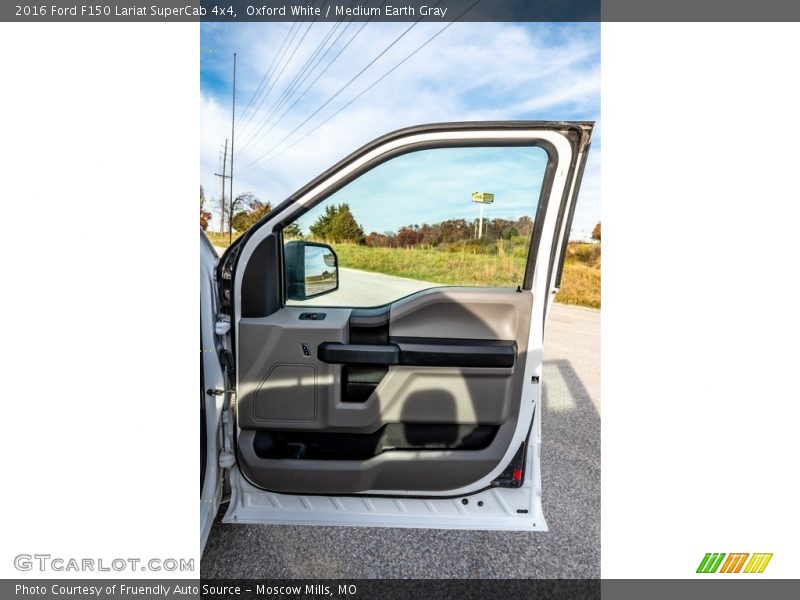 Oxford White / Medium Earth Gray 2016 Ford F150 Lariat SuperCab 4x4