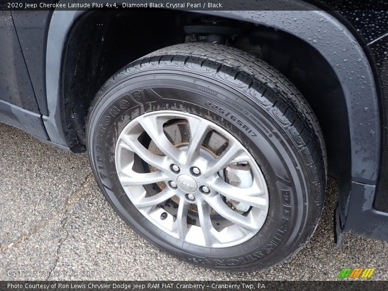 Diamond Black Crystal Pearl / Black 2020 Jeep Cherokee Latitude Plus 4x4