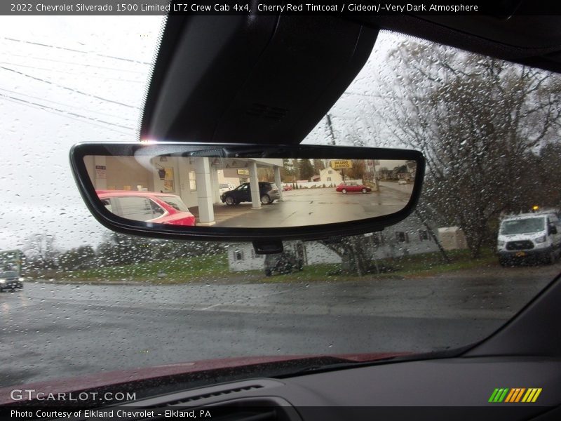 Cherry Red Tintcoat / Gideon/­Very Dark Atmosphere 2022 Chevrolet Silverado 1500 Limited LTZ Crew Cab 4x4