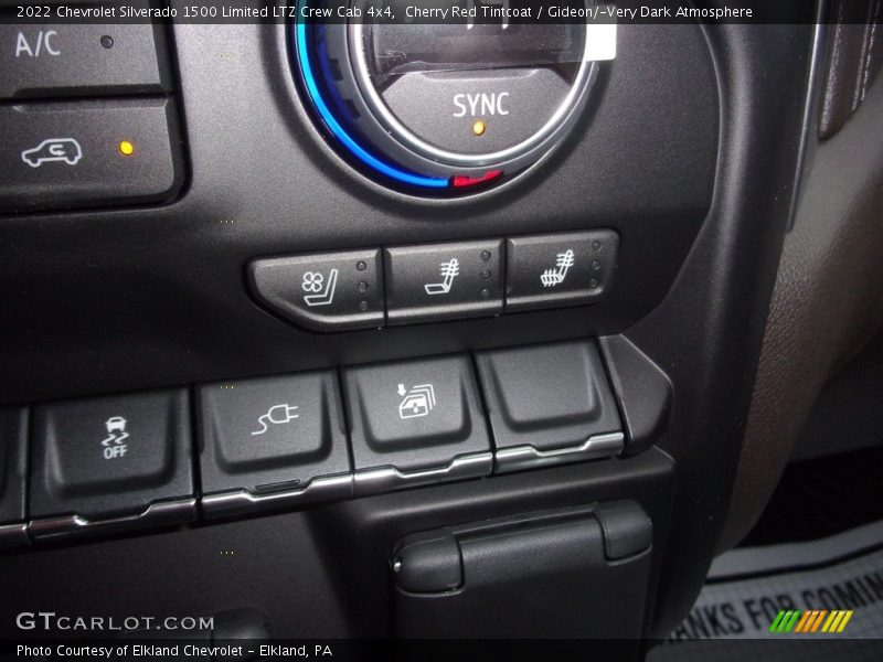 Cherry Red Tintcoat / Gideon/­Very Dark Atmosphere 2022 Chevrolet Silverado 1500 Limited LTZ Crew Cab 4x4