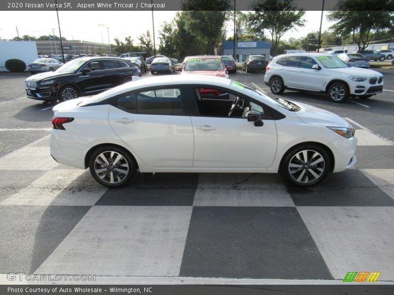 Aspen White Tricoat / Charcoal 2020 Nissan Versa SR