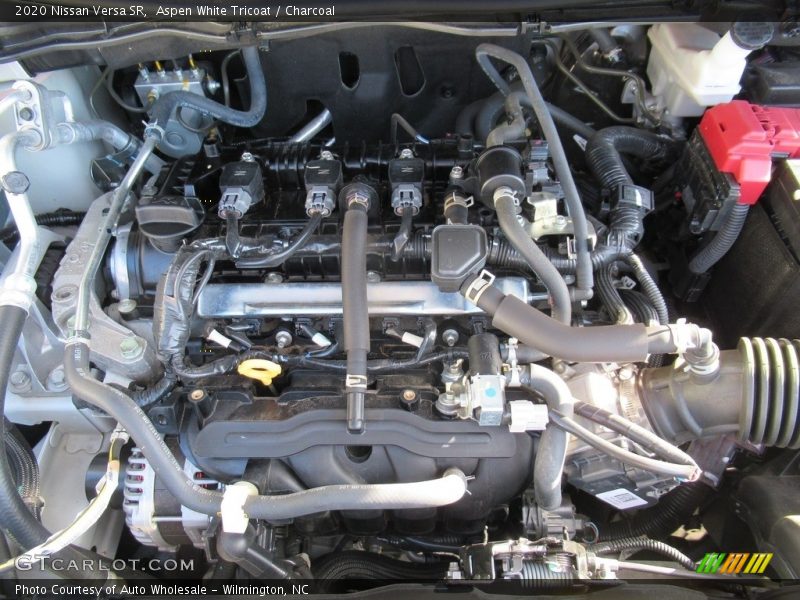 Aspen White Tricoat / Charcoal 2020 Nissan Versa SR