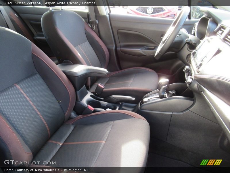 Aspen White Tricoat / Charcoal 2020 Nissan Versa SR