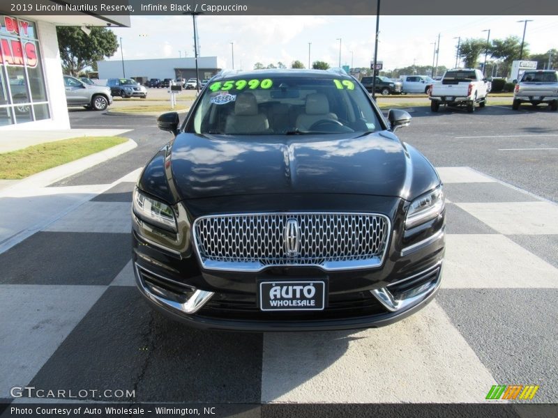 Infinite Black / Cappuccino 2019 Lincoln Nautilus Reserve