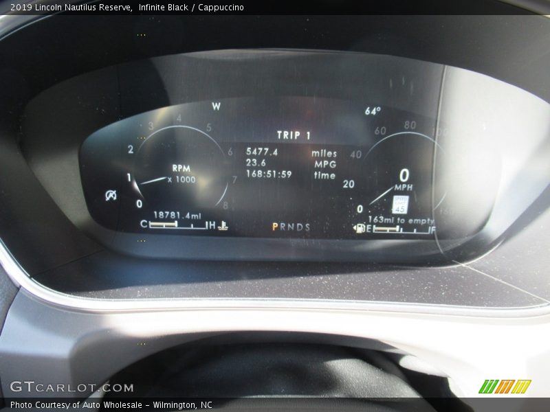 Infinite Black / Cappuccino 2019 Lincoln Nautilus Reserve