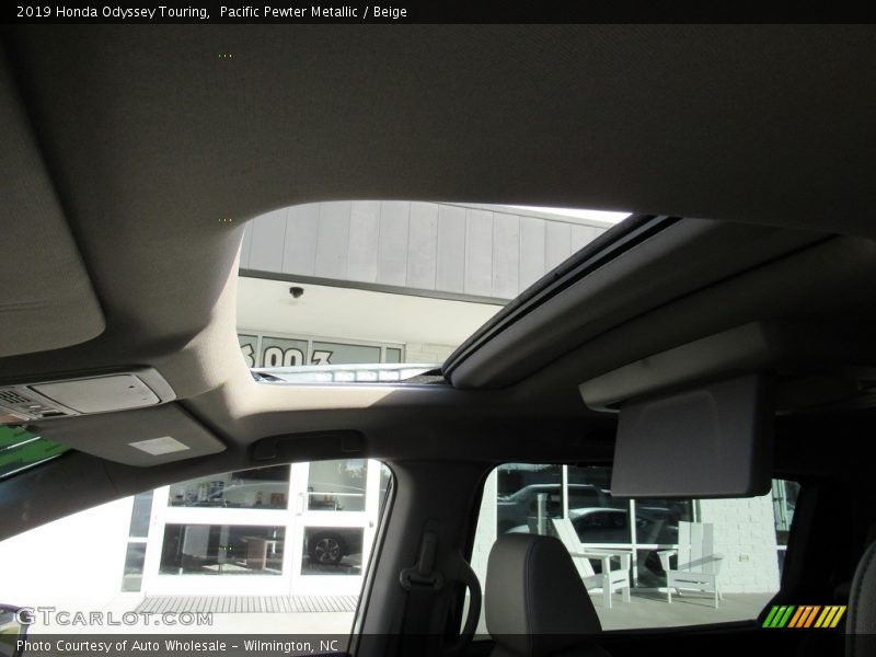 Pacific Pewter Metallic / Beige 2019 Honda Odyssey Touring