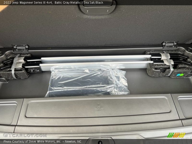 Baltic Gray Metallic / Sea Salt/Black 2022 Jeep Wagoneer Series III 4x4