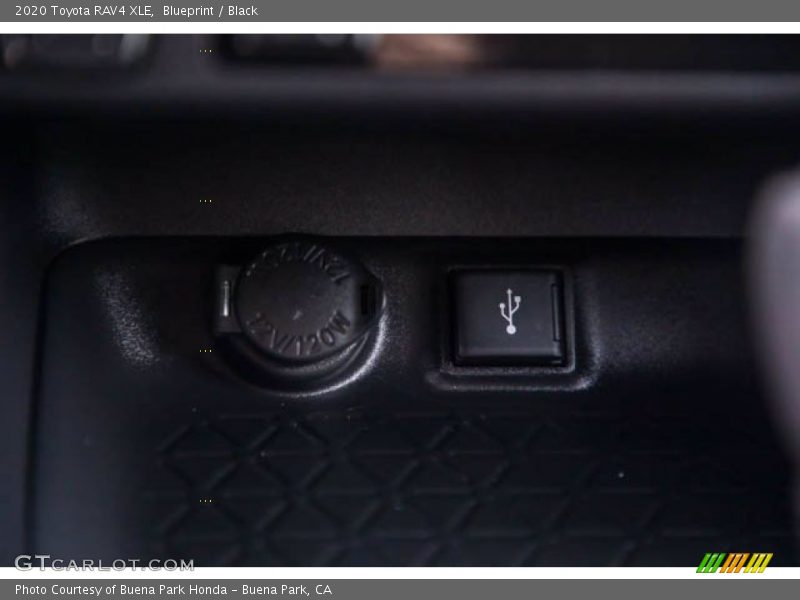 Blueprint / Black 2020 Toyota RAV4 XLE