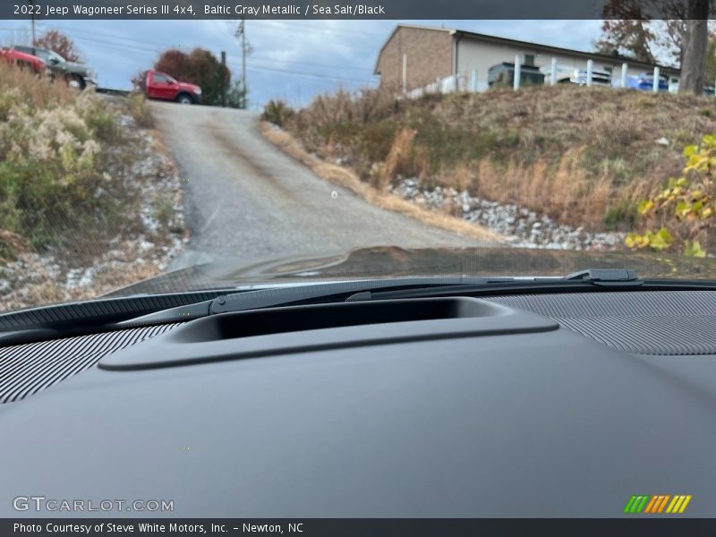 Baltic Gray Metallic / Sea Salt/Black 2022 Jeep Wagoneer Series III 4x4