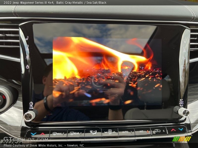 Baltic Gray Metallic / Sea Salt/Black 2022 Jeep Wagoneer Series III 4x4