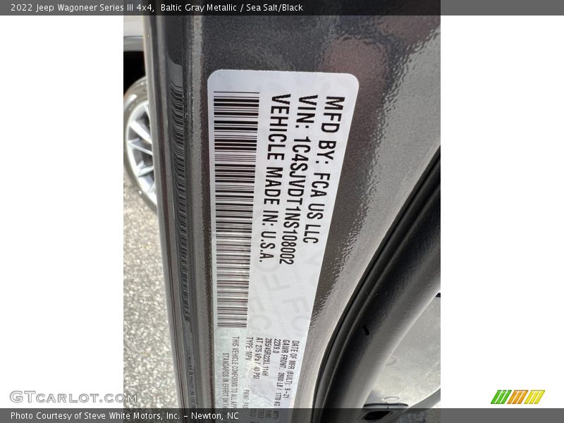 Baltic Gray Metallic / Sea Salt/Black 2022 Jeep Wagoneer Series III 4x4
