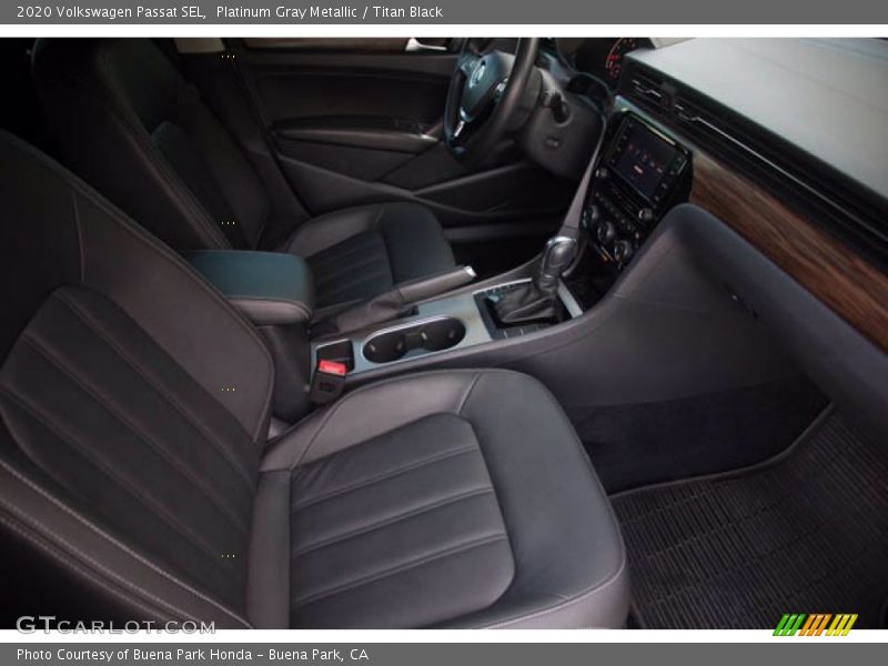 Platinum Gray Metallic / Titan Black 2020 Volkswagen Passat SEL