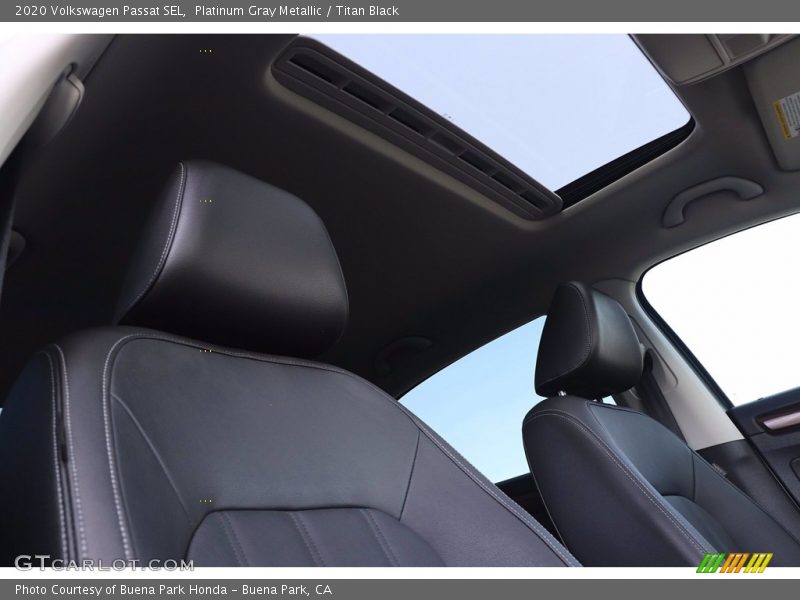 Platinum Gray Metallic / Titan Black 2020 Volkswagen Passat SEL