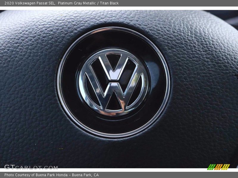Platinum Gray Metallic / Titan Black 2020 Volkswagen Passat SEL