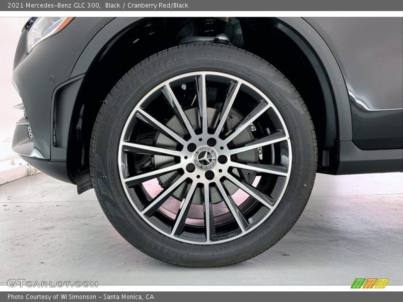 Black / Cranberry Red/Black 2021 Mercedes-Benz GLC 300