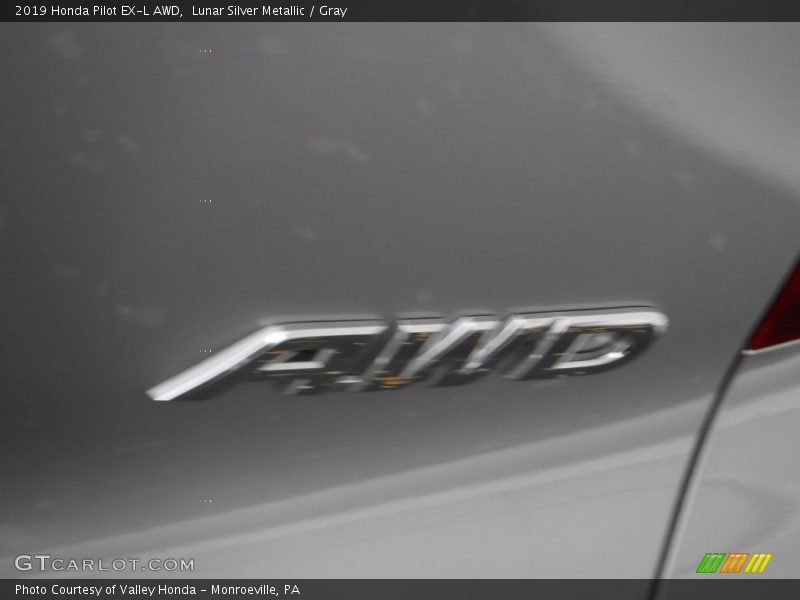 Lunar Silver Metallic / Gray 2019 Honda Pilot EX-L AWD