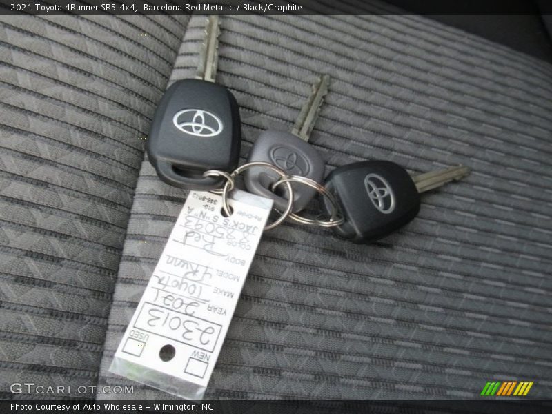 Barcelona Red Metallic / Black/Graphite 2021 Toyota 4Runner SR5 4x4