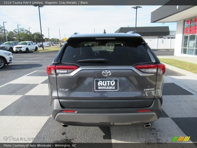 Magnetic Gray Metallic / Black 2019 Toyota RAV4 Limited