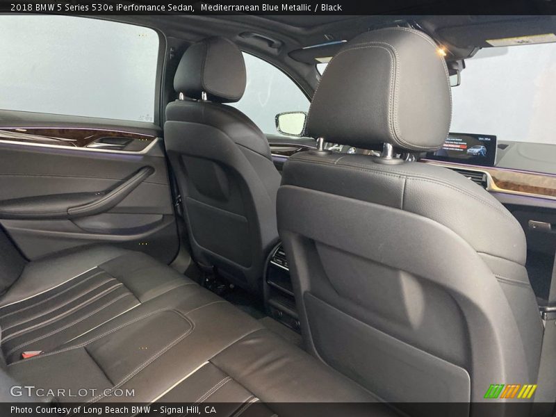 Mediterranean Blue Metallic / Black 2018 BMW 5 Series 530e iPerfomance Sedan