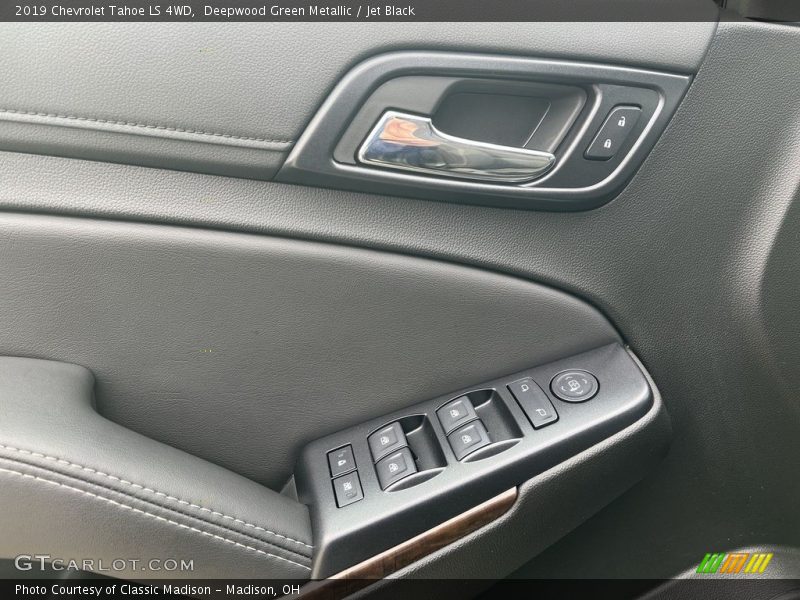Deepwood Green Metallic / Jet Black 2019 Chevrolet Tahoe LS 4WD