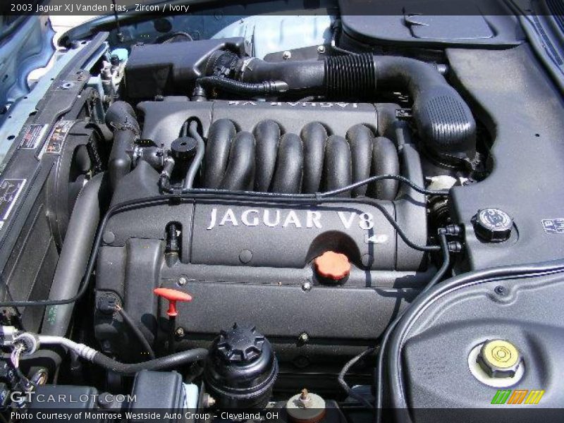 Zircon / Ivory 2003 Jaguar XJ Vanden Plas