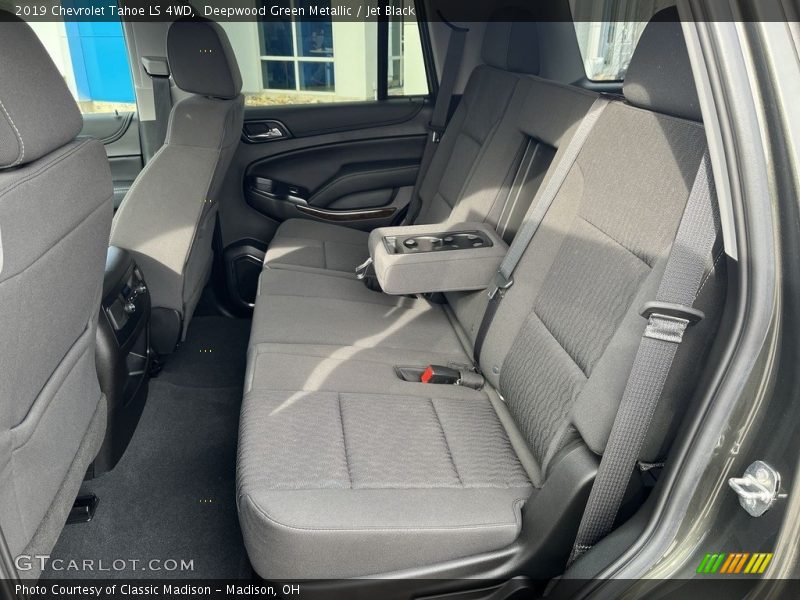 Deepwood Green Metallic / Jet Black 2019 Chevrolet Tahoe LS 4WD
