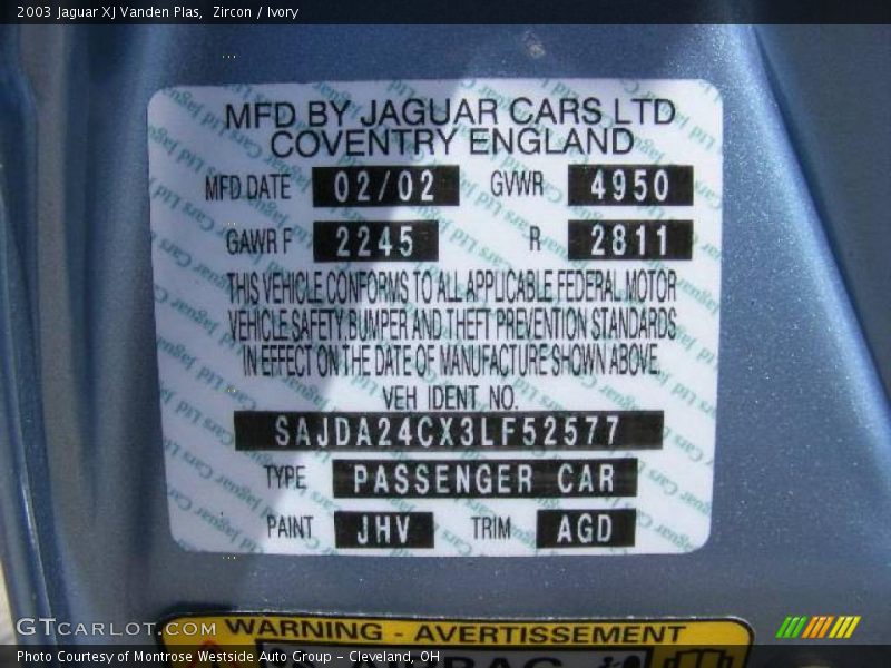 Zircon / Ivory 2003 Jaguar XJ Vanden Plas