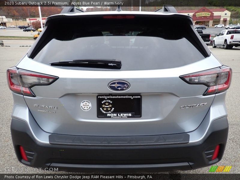 Abyss Blue Pearl / Warm Ivory 2020 Subaru Outback 2.5i Premium