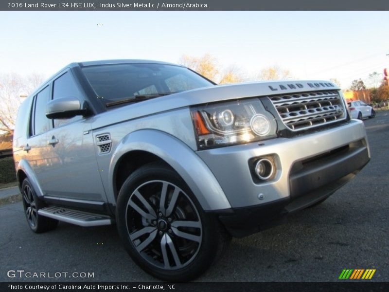 Indus Silver Metallic / Almond/Arabica 2016 Land Rover LR4 HSE LUX