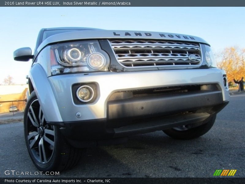 Indus Silver Metallic / Almond/Arabica 2016 Land Rover LR4 HSE LUX