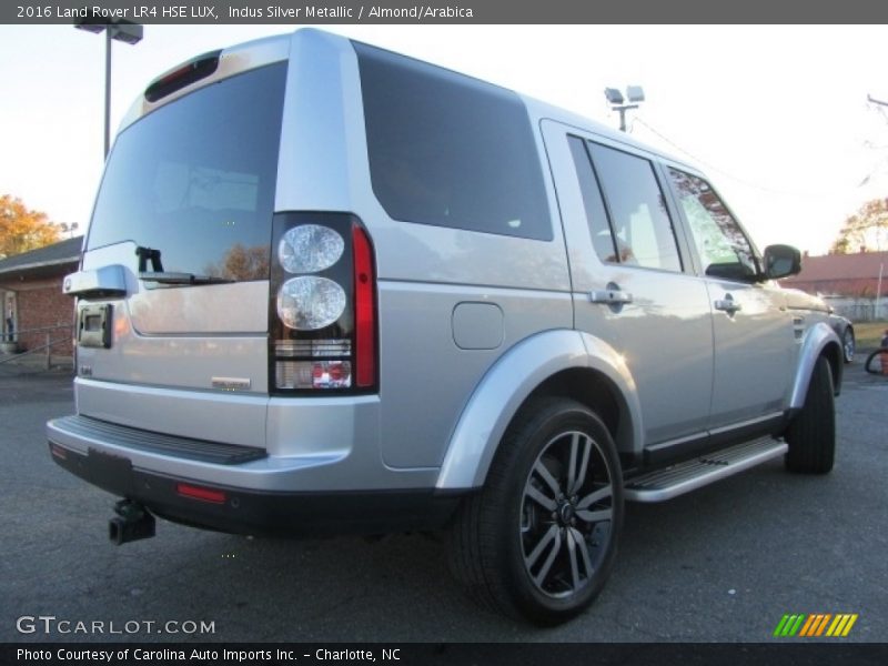 Indus Silver Metallic / Almond/Arabica 2016 Land Rover LR4 HSE LUX