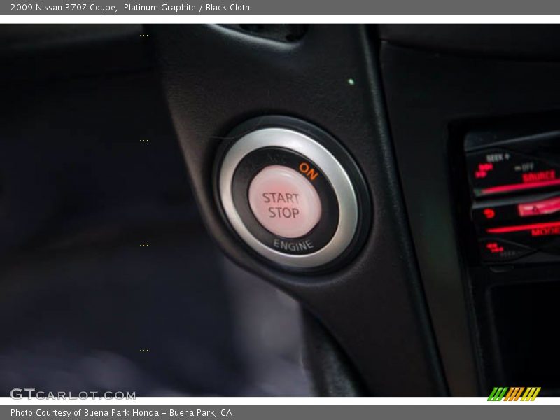 Platinum Graphite / Black Cloth 2009 Nissan 370Z Coupe