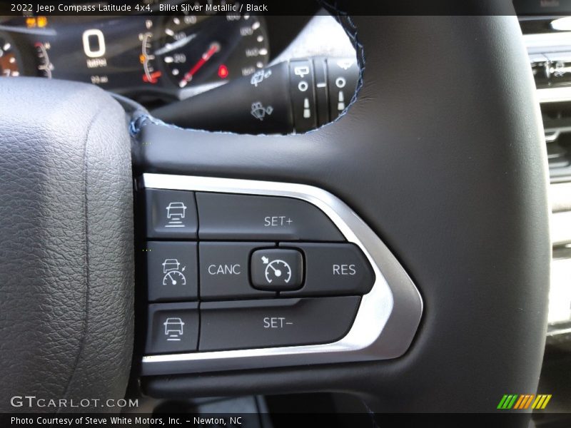  2022 Compass Latitude 4x4 Steering Wheel