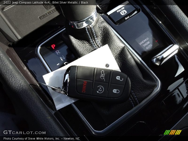 Billet Silver Metallic / Black 2022 Jeep Compass Latitude 4x4