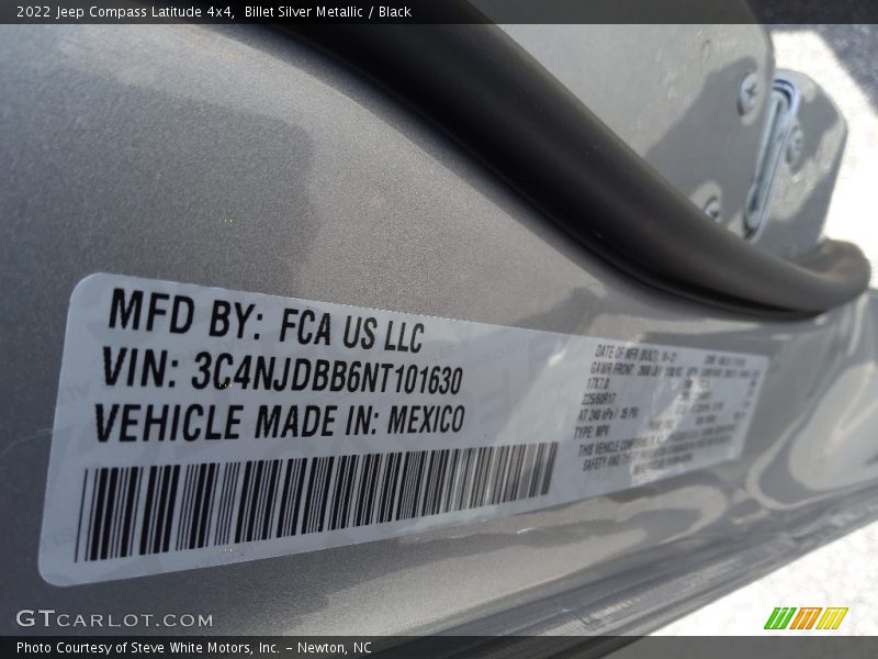 Billet Silver Metallic / Black 2022 Jeep Compass Latitude 4x4