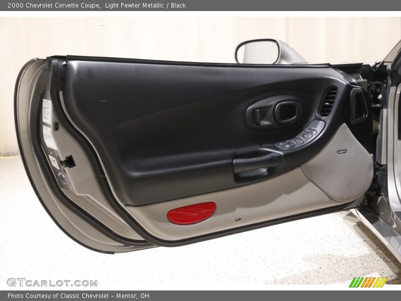Light Pewter Metallic / Black 2000 Chevrolet Corvette Coupe