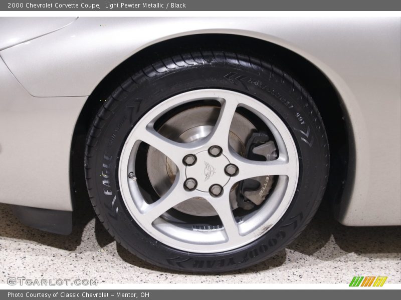 Light Pewter Metallic / Black 2000 Chevrolet Corvette Coupe