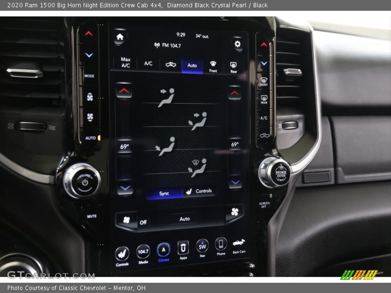 Diamond Black Crystal Pearl / Black 2020 Ram 1500 Big Horn Night Edition Crew Cab 4x4
