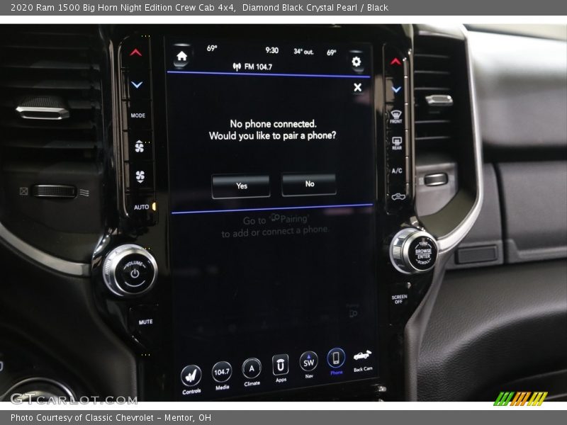 Diamond Black Crystal Pearl / Black 2020 Ram 1500 Big Horn Night Edition Crew Cab 4x4