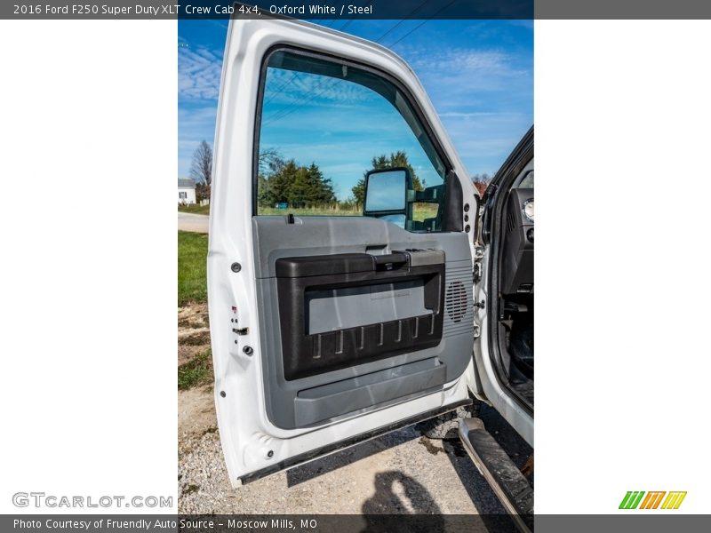 Oxford White / Steel 2016 Ford F250 Super Duty XLT Crew Cab 4x4