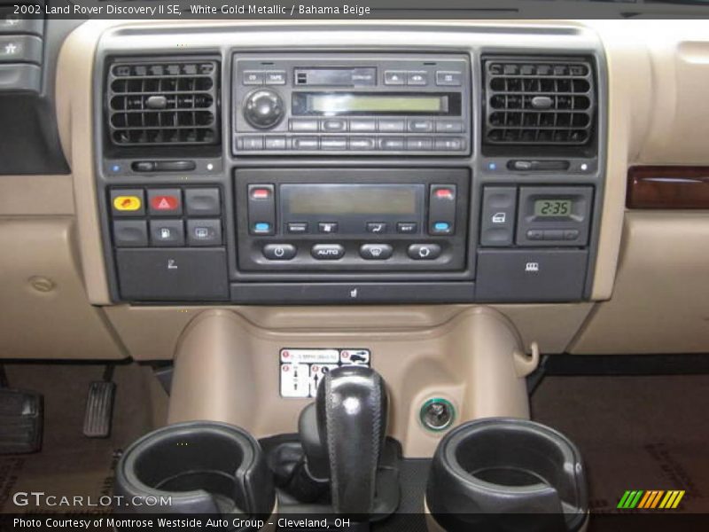 White Gold Metallic / Bahama Beige 2002 Land Rover Discovery II SE