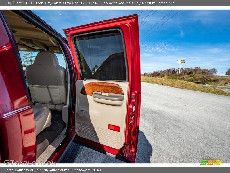Door Panel of 2003 F350 Super Duty Lariat Crew Cab 4x4 Dually