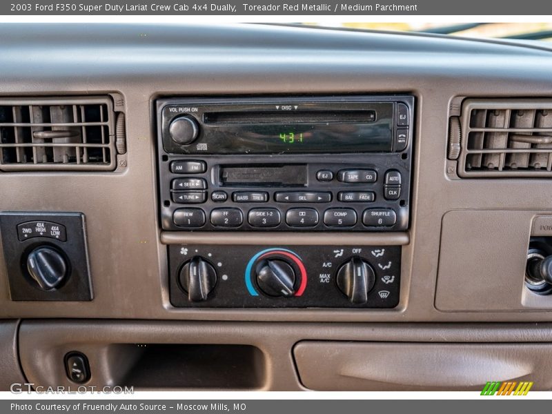 Controls of 2003 F350 Super Duty Lariat Crew Cab 4x4 Dually