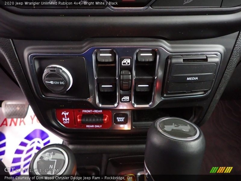Bright White / Black 2020 Jeep Wrangler Unlimited Rubicon 4x4