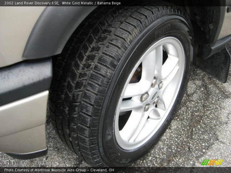 White Gold Metallic / Bahama Beige 2002 Land Rover Discovery II SE